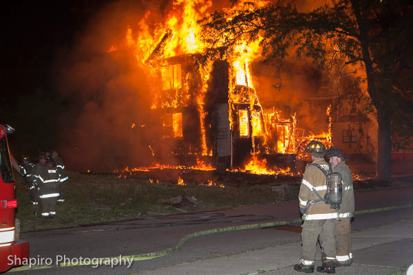 Detroit fire June 18 2014 vacant four-flat dwelling 1465 Canton Larry Shapiro photography shapirophotography.net